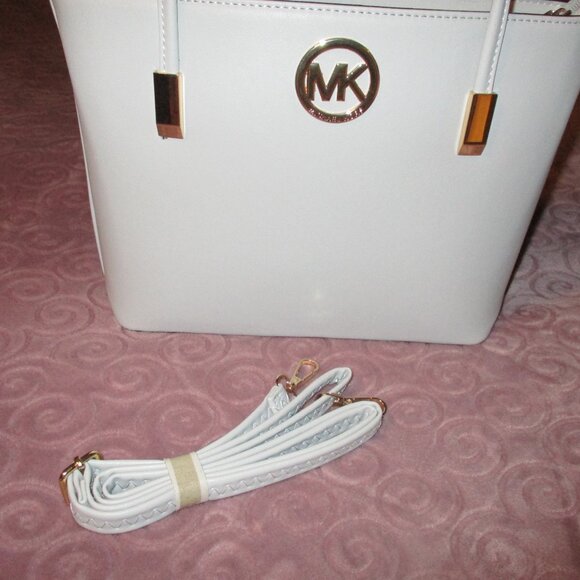 Michael Kors Purse (not authentic) - Picture 1 of 6